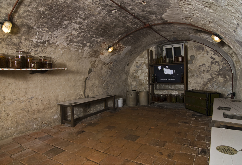 Onderduiken - Nationaal Onderduikmuseum Aalten