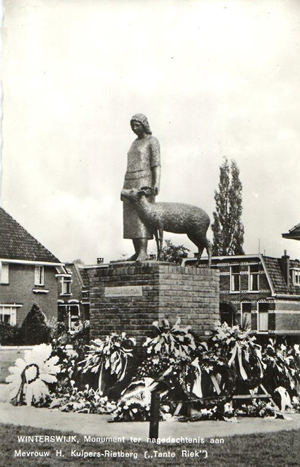 Monument Tante Riek