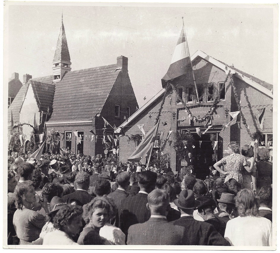 Pannerden Bevrijdings feesten augustus 1945 Coll. J.van Ingen