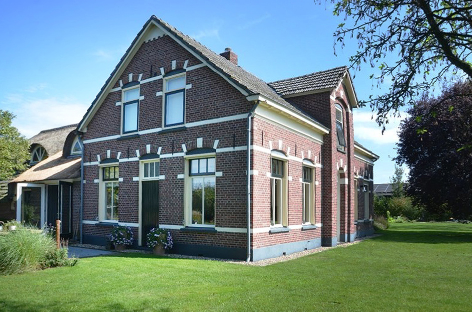 Het huis van de Kottelenbergs, nu Berendsen, aan de Stobbesteeg Noordijk/Neede. Aan de rechterkant was het gedeelte waar de familie Zion verbleef. Foto J. Seebus