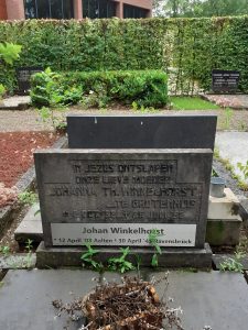 Grave of Johan Winkelhorst with commemorative plaque
